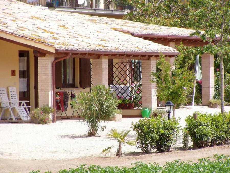 Agriturismo Casale Del Contadino Bolsena Exterior photo